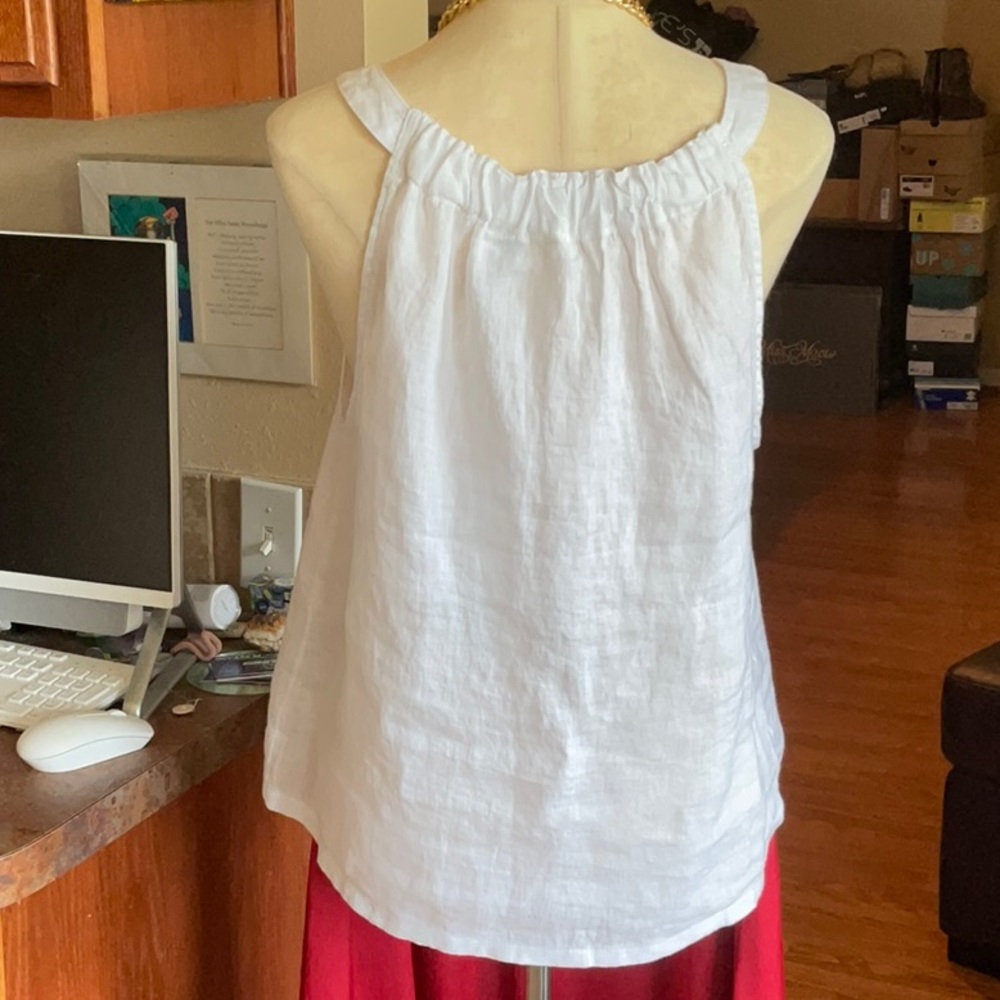 Nicole Miller White 100% Linen Blouse in Size M, NWT - Picture 5 of 13